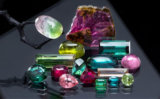 SEASONS FINE ARTS Gemstones