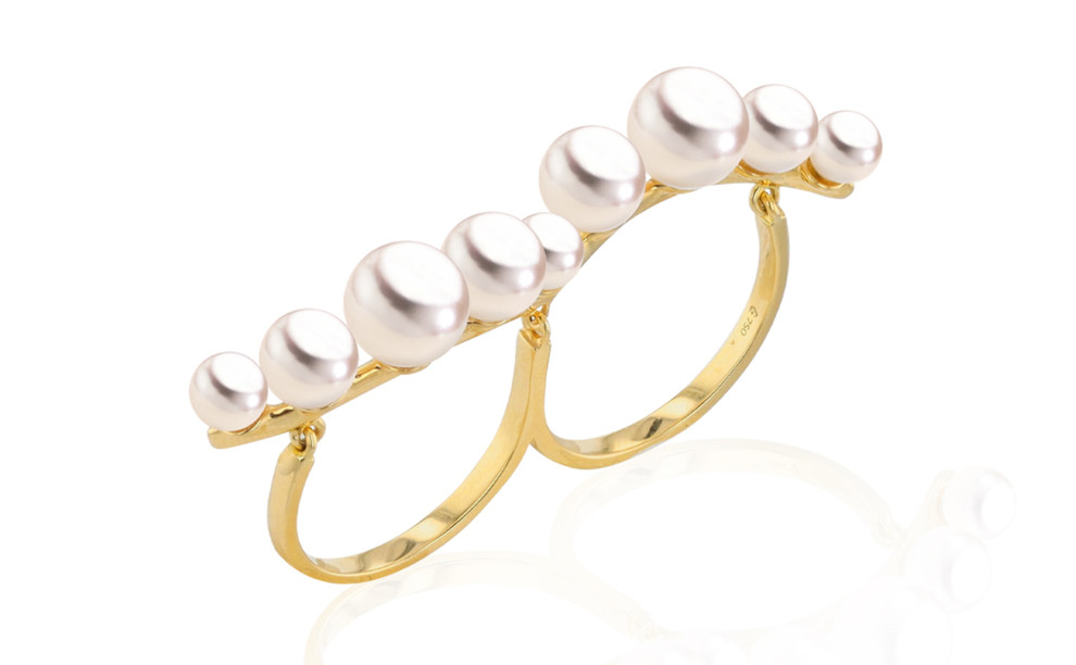 Modern pearl luxury with pearl pendants